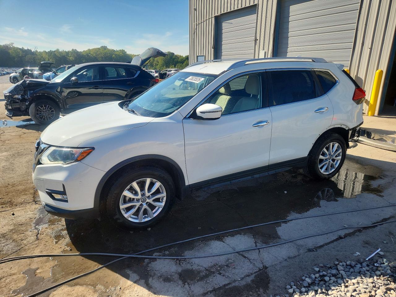 2017 NISSAN ROGUE SV | JN8AT2MT2HW144335 | UPCARS