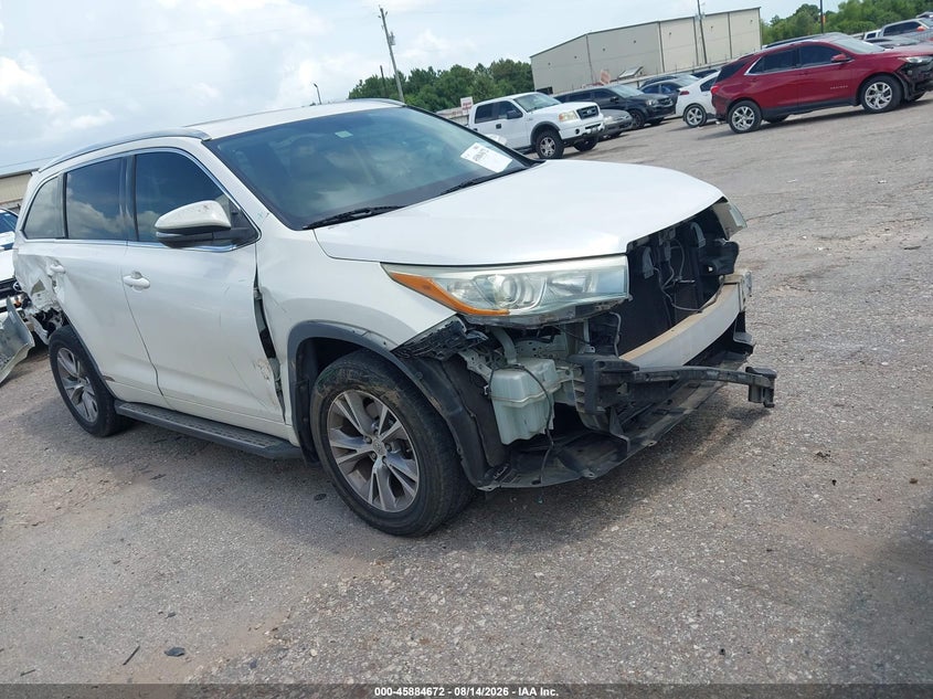 2015 TOYOTA HIGHLANDER XLE V6 | 5TDKKRFH7FS065678 | UPCARS