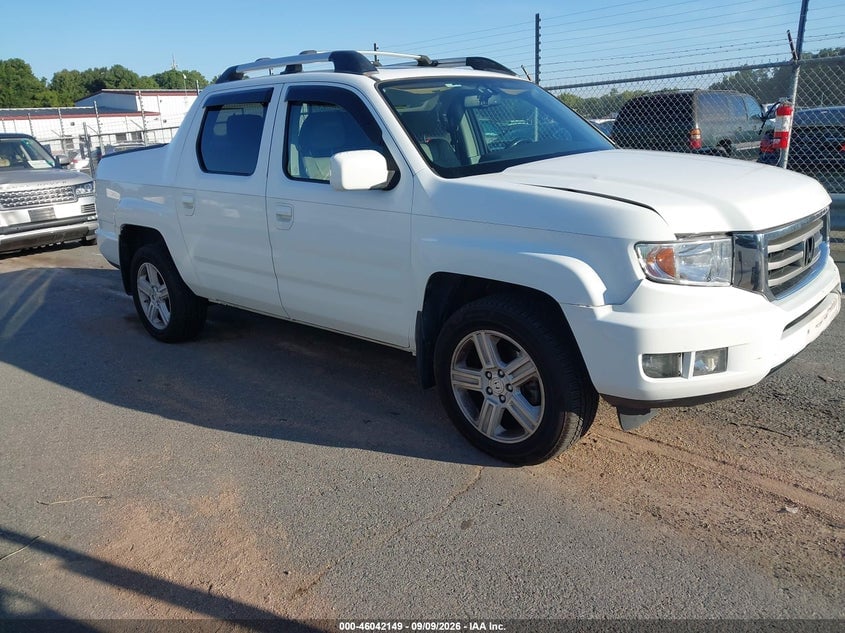 2013 HONDA RIDGELINE RTL | 5FPYK1F52DB016351 | UPCARS