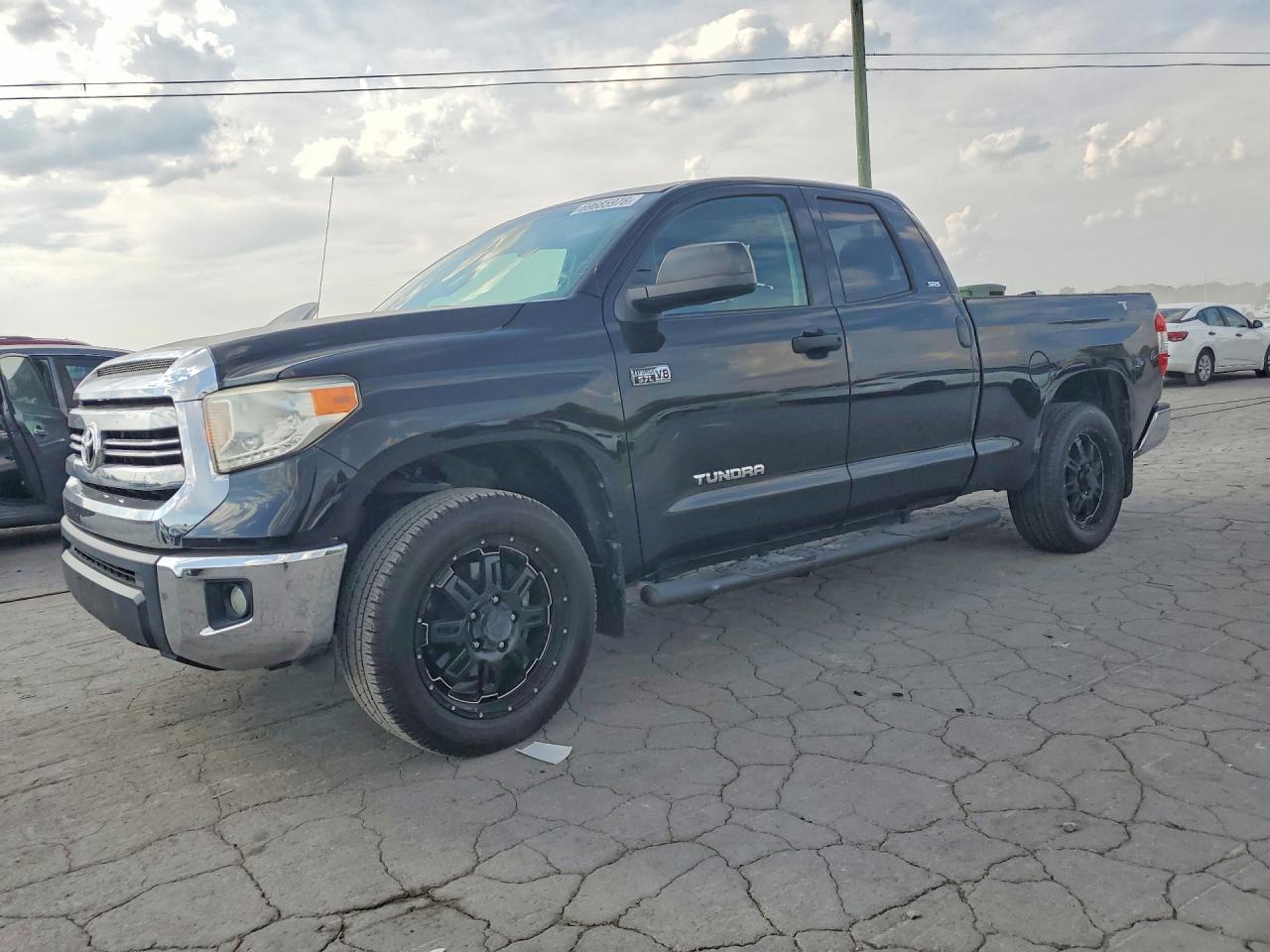 2017 TOYOTA TUNDRA SR5 | 5TFRW5F1XHX213110 | UPCARS
