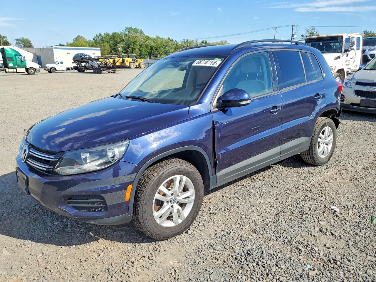 2016 VOLKSWAGEN TIGUAN S | WVGBV7AX6GW526201 | UPCARS
