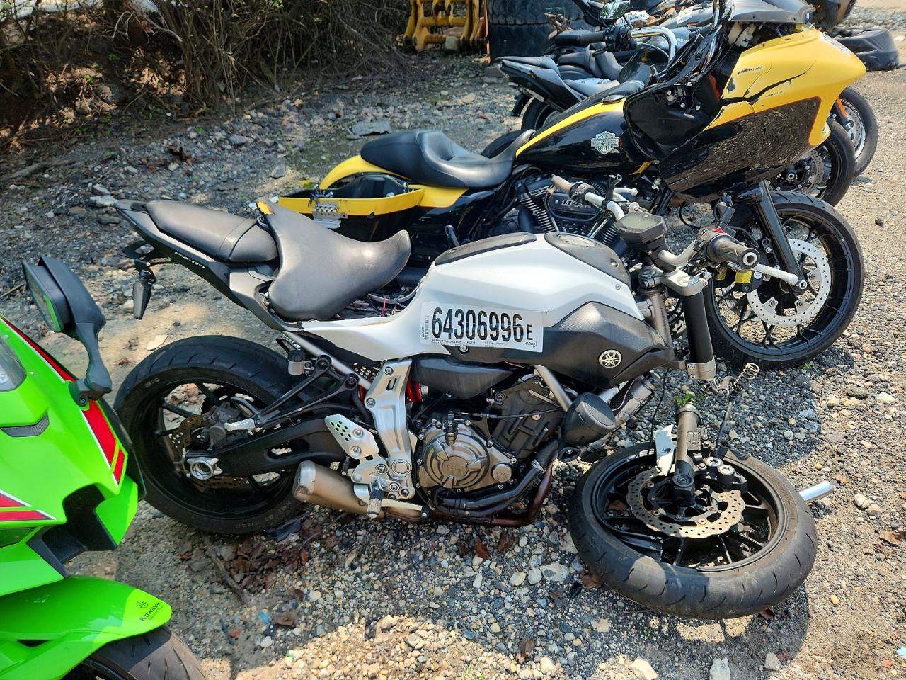 2015 YAMAHA FZ-07/09 | JYARM06E1FA000831 | UPCARS