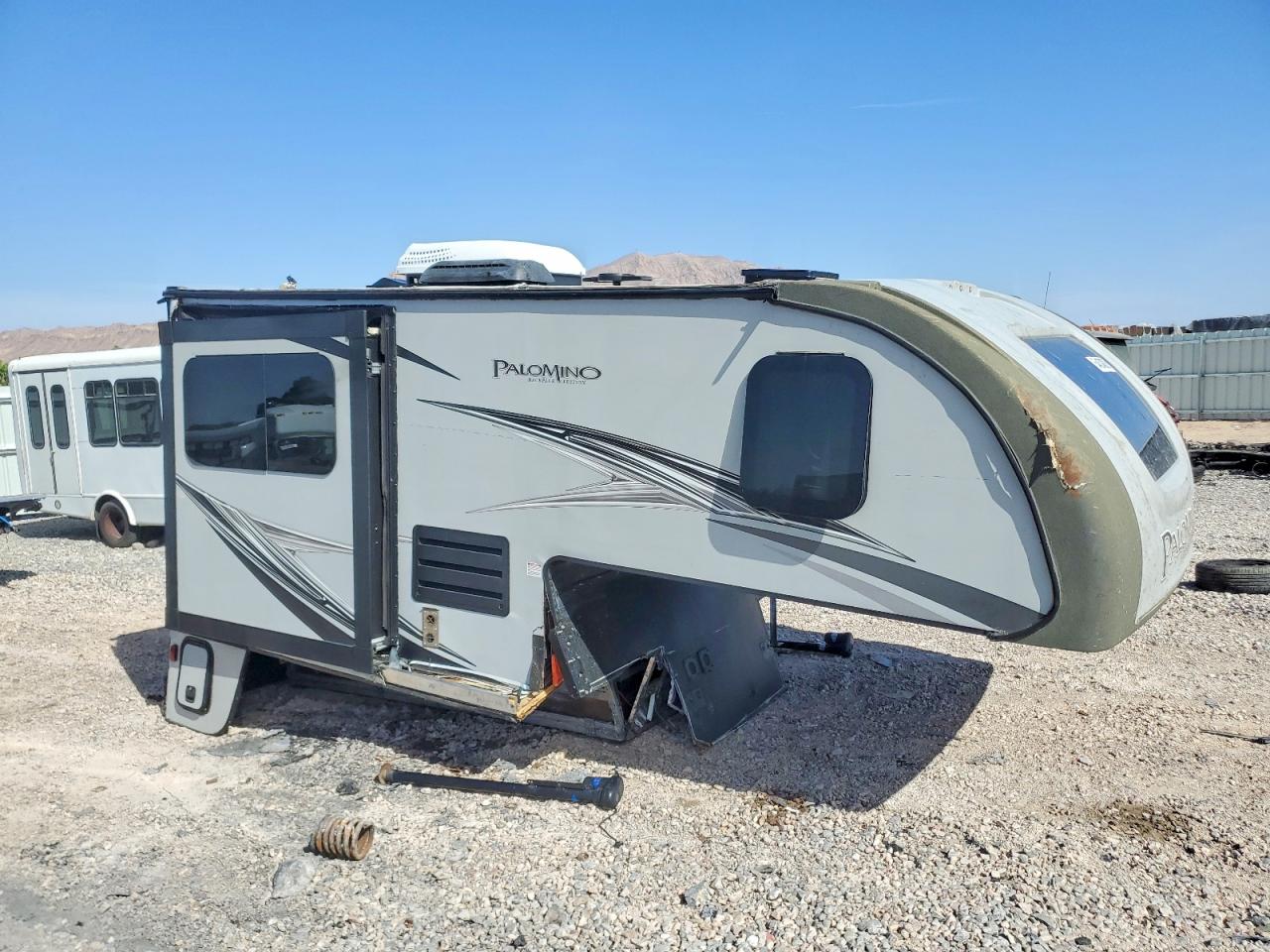 2020 FORESRIVER PALOMINO FOREST RIVER  CAMPER | 4X4SHR705LN110510 | UPCARS