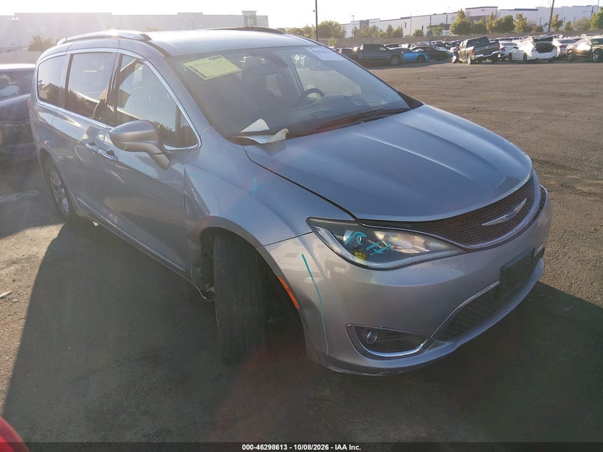 2020 CHRYSLER PACIFICA TOURING L | 2C4RC1BG2LR128264 | UPCARS