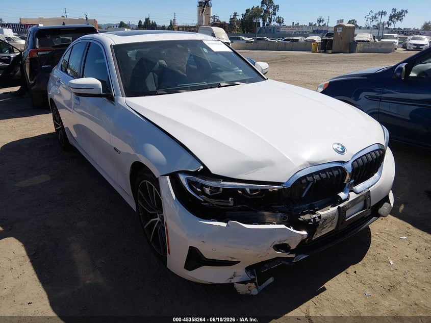 2022 BMW 330E | 3MW5P7J0XN8C22886 | UPCARS