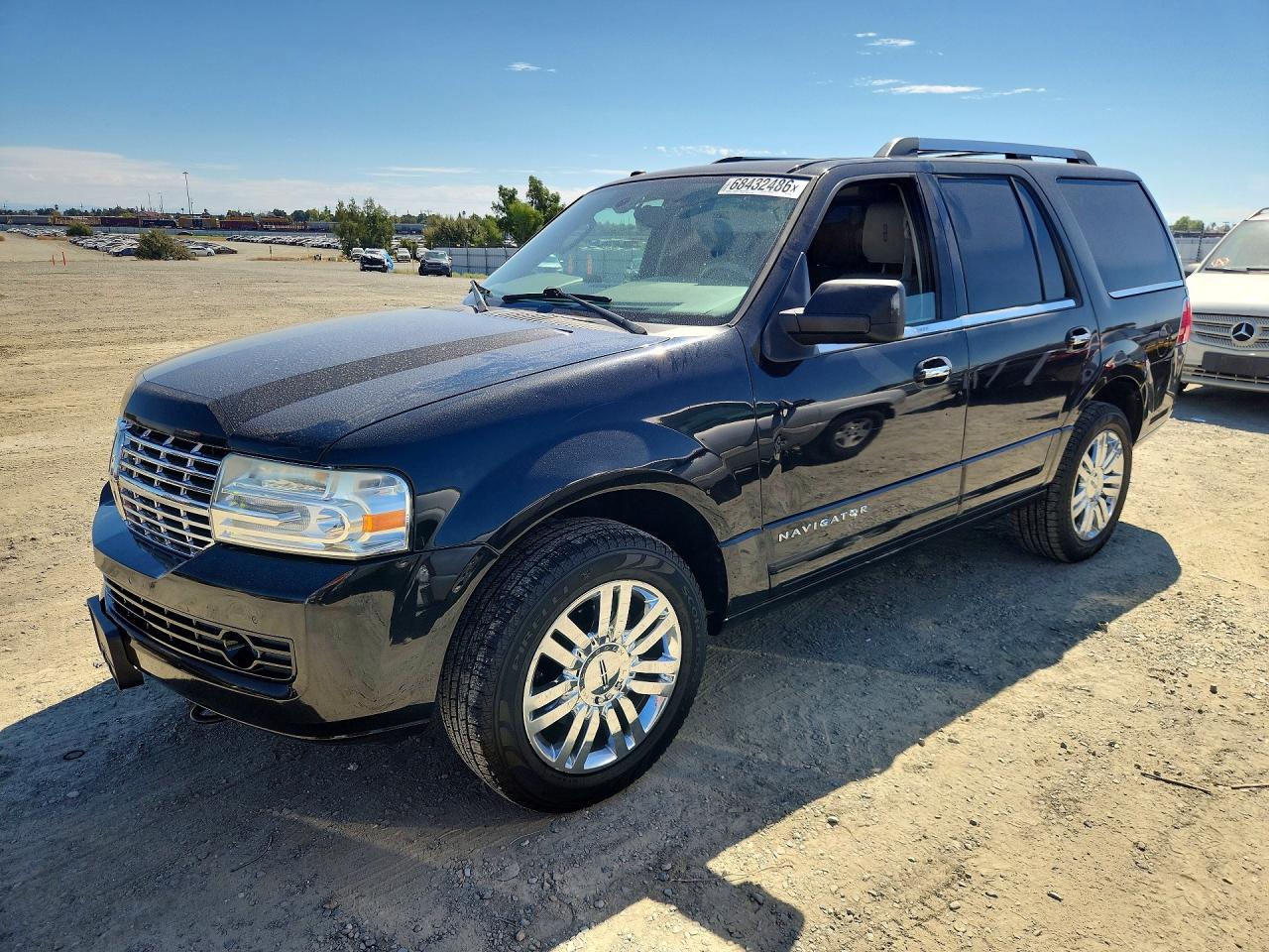 2010 LINCOLN NAVIGATOR | 5LMJJ2J50AEJ02290 | UPCARS
