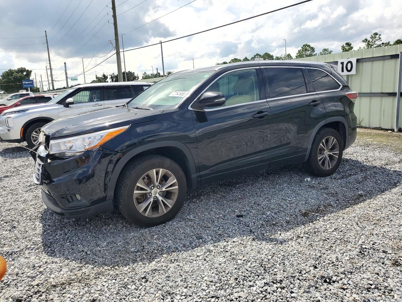2015 TOYOTA HIGHLANDER XLE | 5TDKKRFH8FS061882 | UPCARS