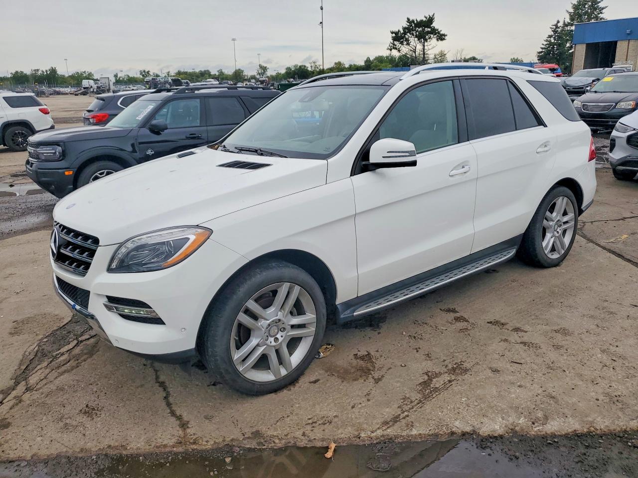 2014 MERCEDES-BENZ M-CLASS 350 4MATIC | 4JGDA5HBXEA324801 | UPCARS