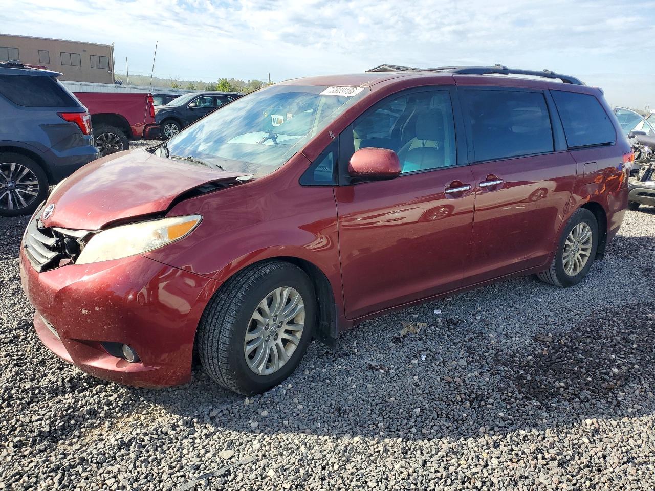 2014 TOYOTA SIENNA XLE 8-PASSENGER | 5TDYK3DC1ES433043 | UPCARS