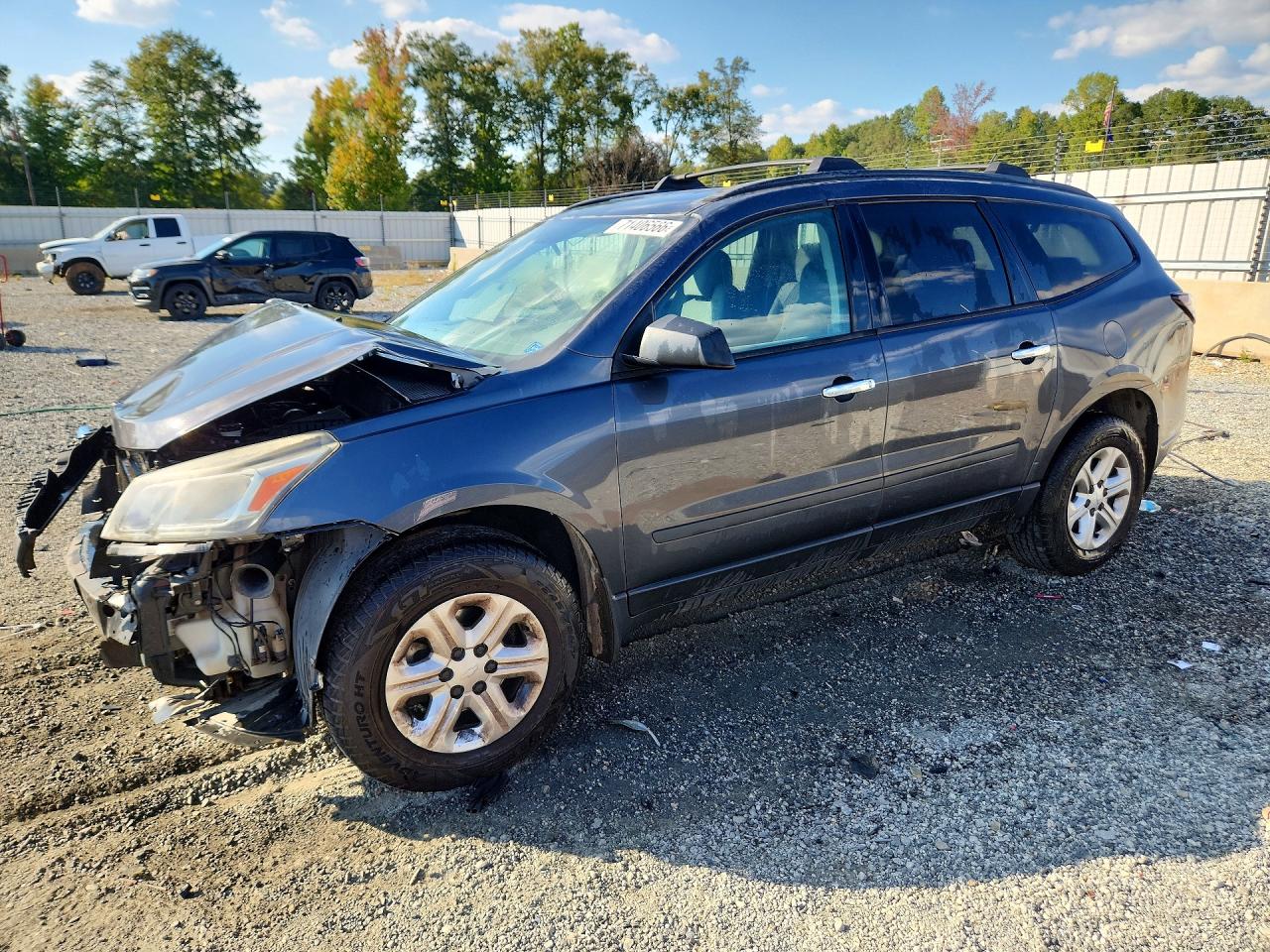 2014 CHEVROLET TRAVERSE LS | 1GNKRFED8EJ214093 | UPCARS