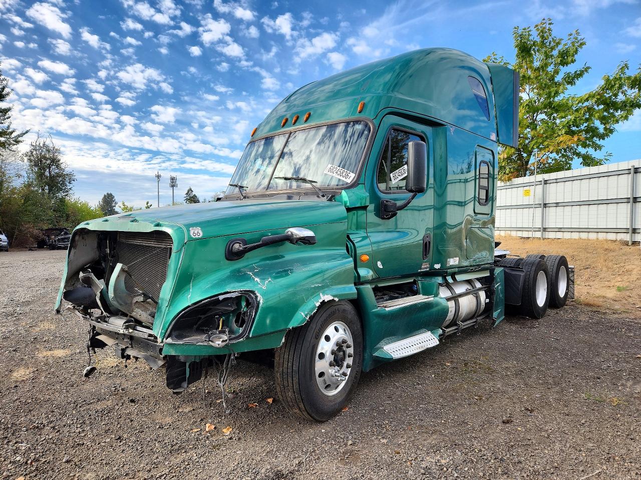 2014 FREIGHTLINER CASCADIA SEMI TRUCK | 3AKJGLD59ESFN2013 | UPCARS
