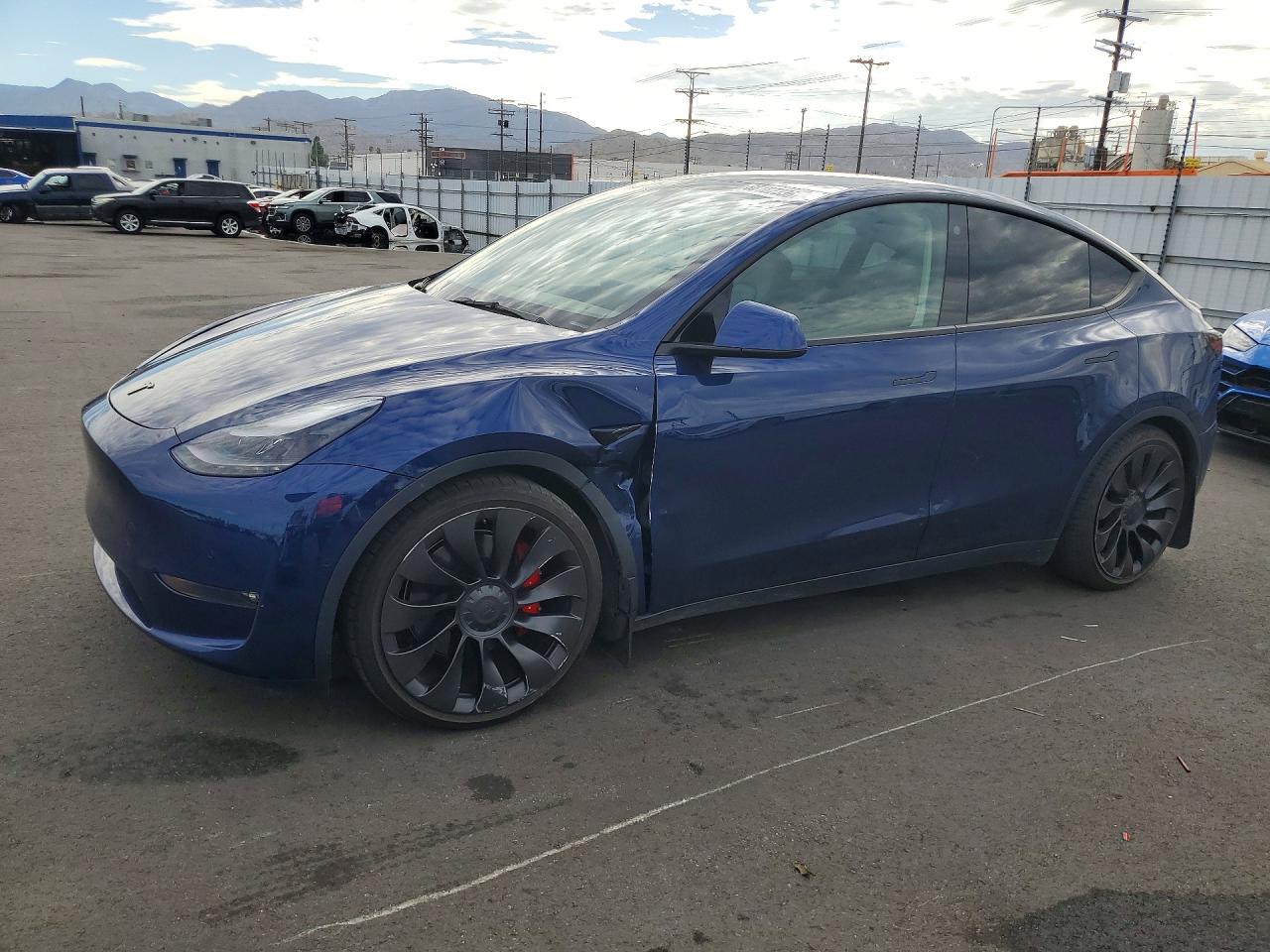 2022 TESLA MODEL Y | 7SAYGDEF8NF404601 | UPCARS