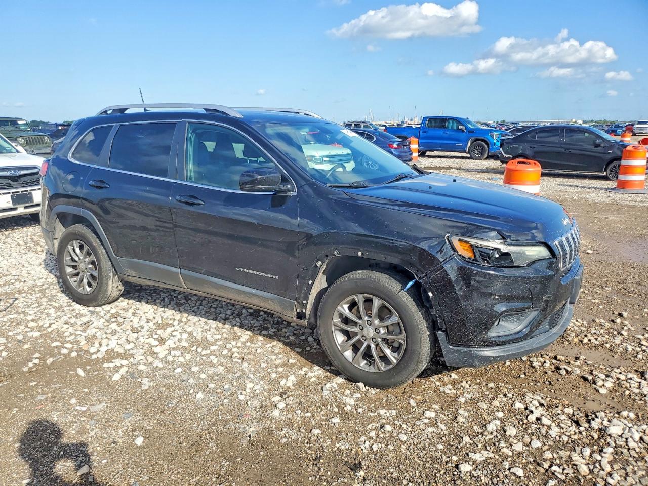 2019 JEEP CHEROKEE LATITUDE PLUS | 1C4PJMLB3KD395755 | UPCARS