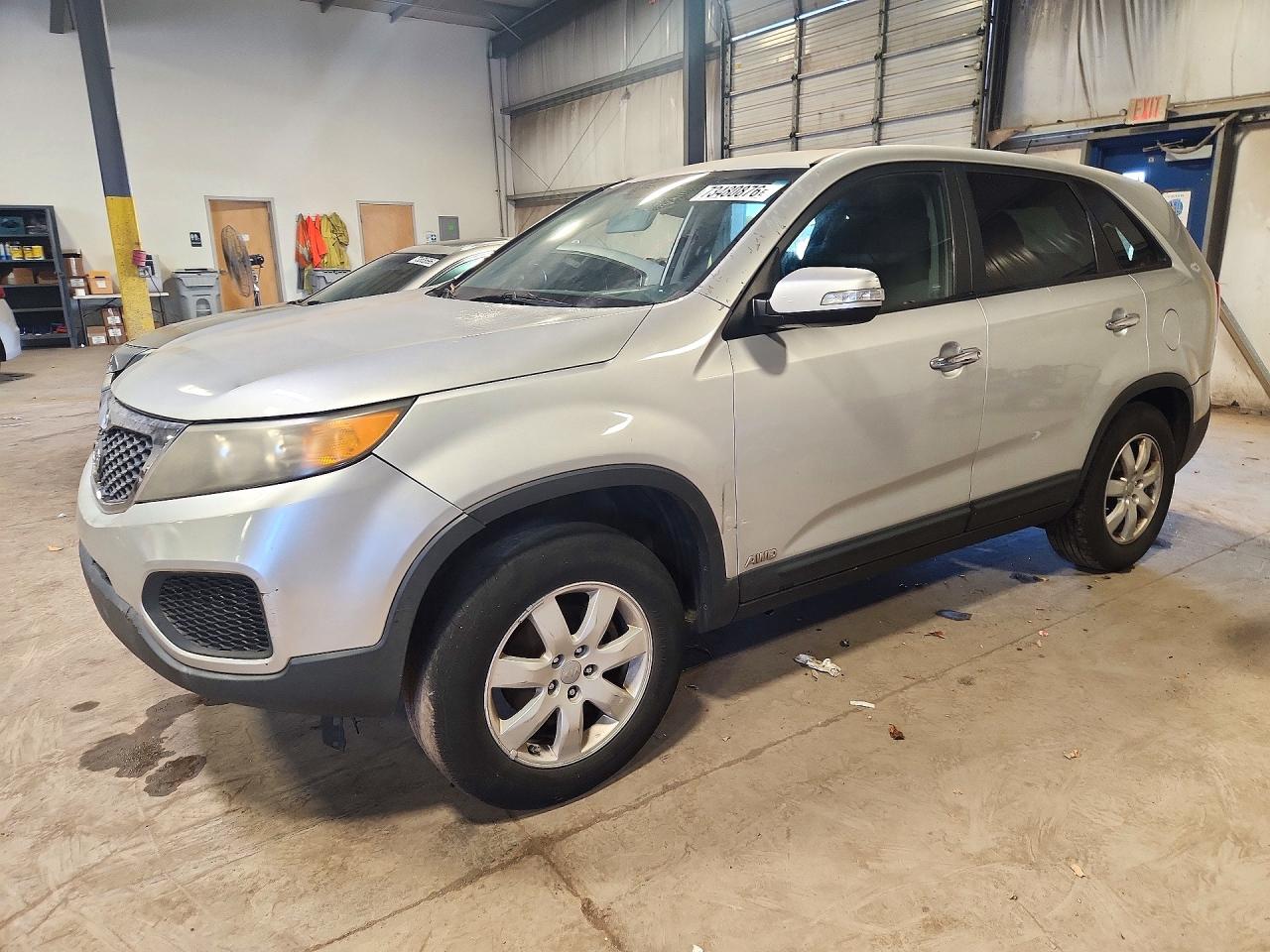 2012 KIA SORENTO LX | 5XYKTCA67CG288313 | UPCARS