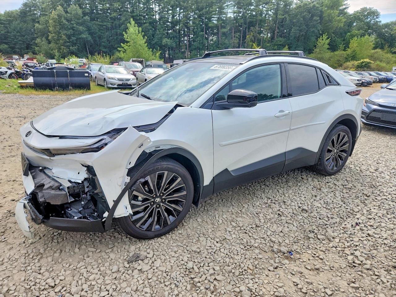 2026 TOYOTA C-HR XSE | JTMAAAAD2TJ015591 | UPCARS