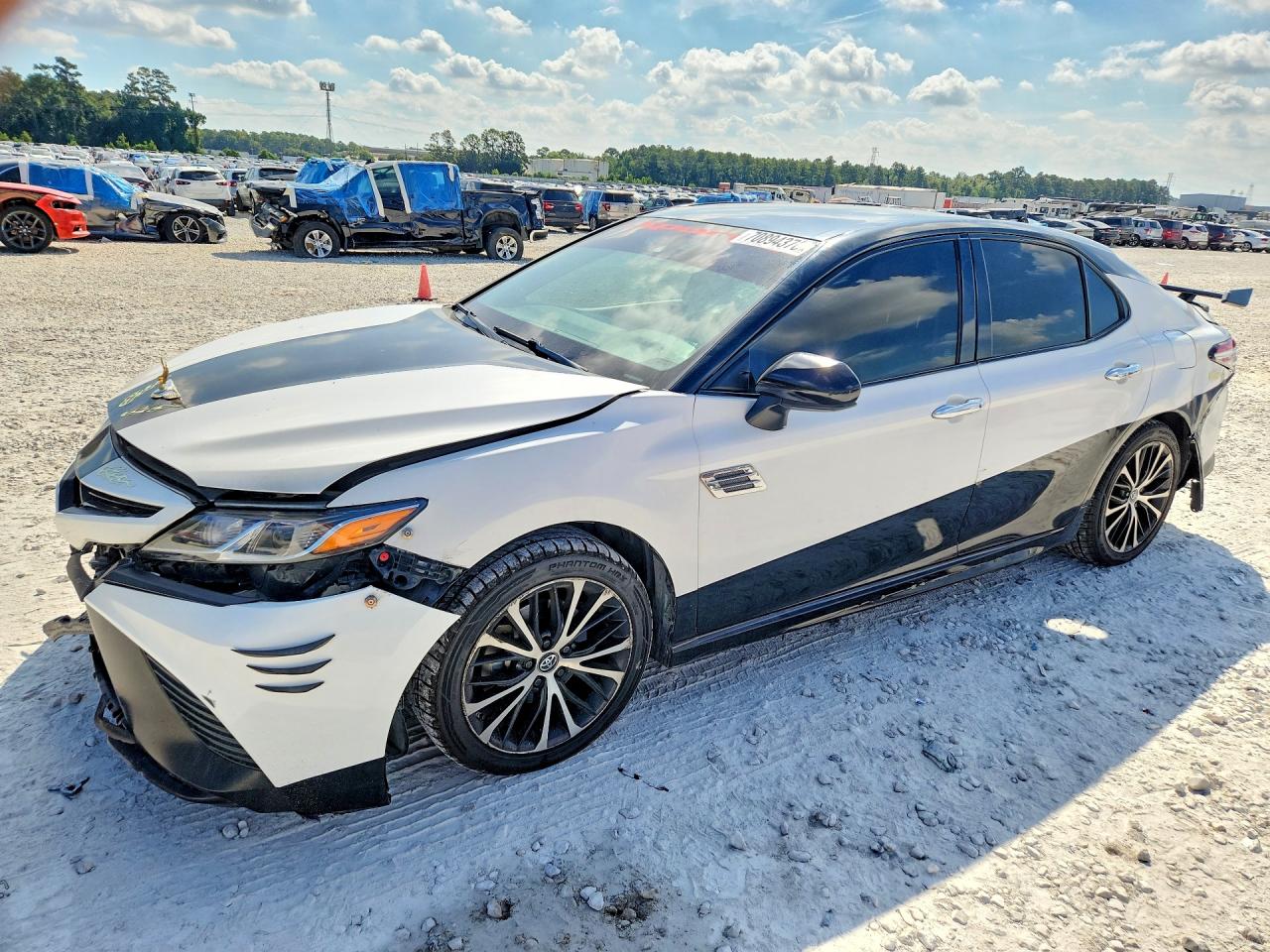2018 TOYOTA CAMRY SE | 4T1B11HKXJU596323 | UPCARS