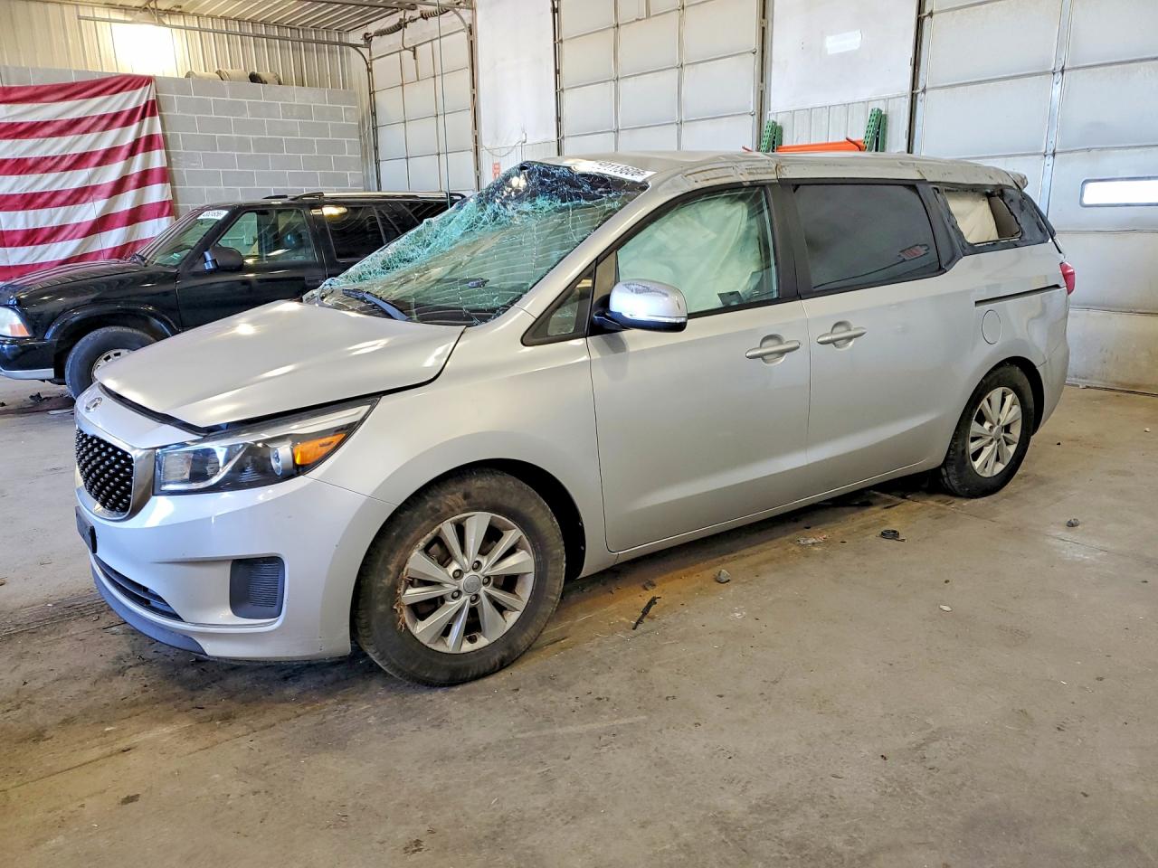 2018 KIA SEDONA LX | KNDMB5C13J6373528 | UPCARS