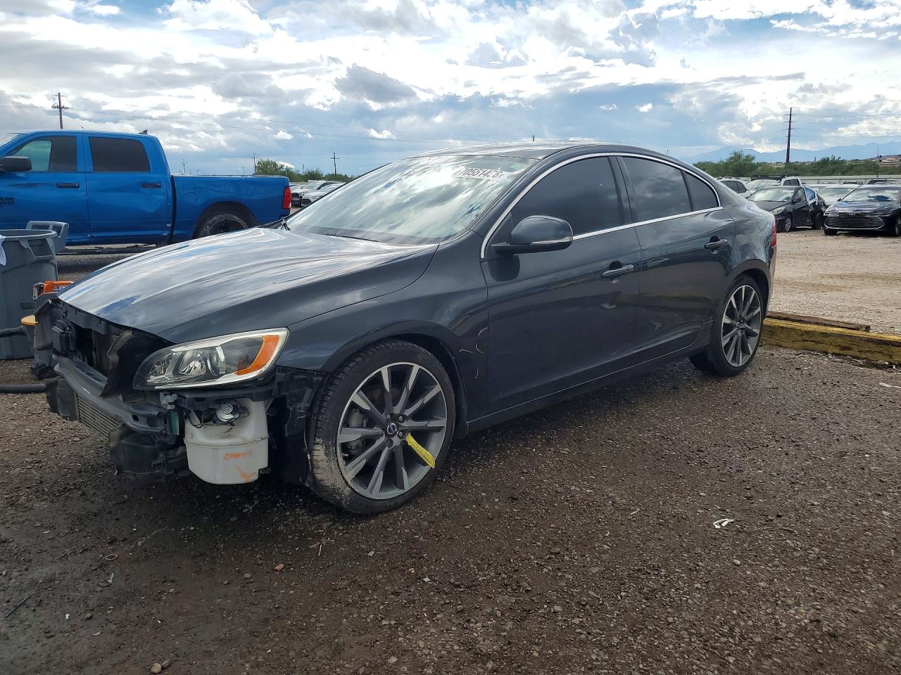 2015 VOLVO S60 PLATINUM | YV126MFM4F1340435 | UPCARS
