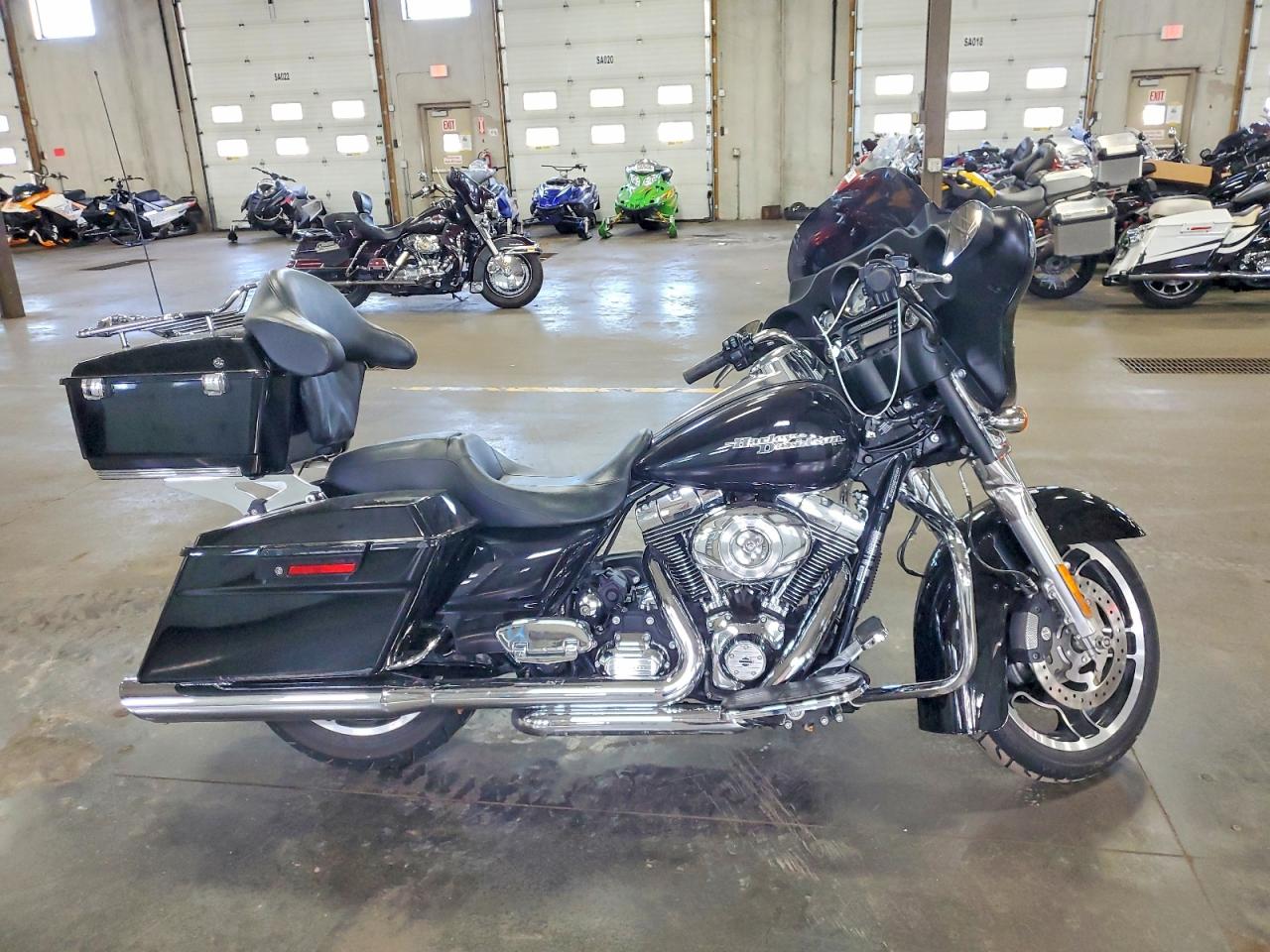 2011 HARLEY-DAVIDSON FL | 1HD1KBM17BB630911 | UPCARS