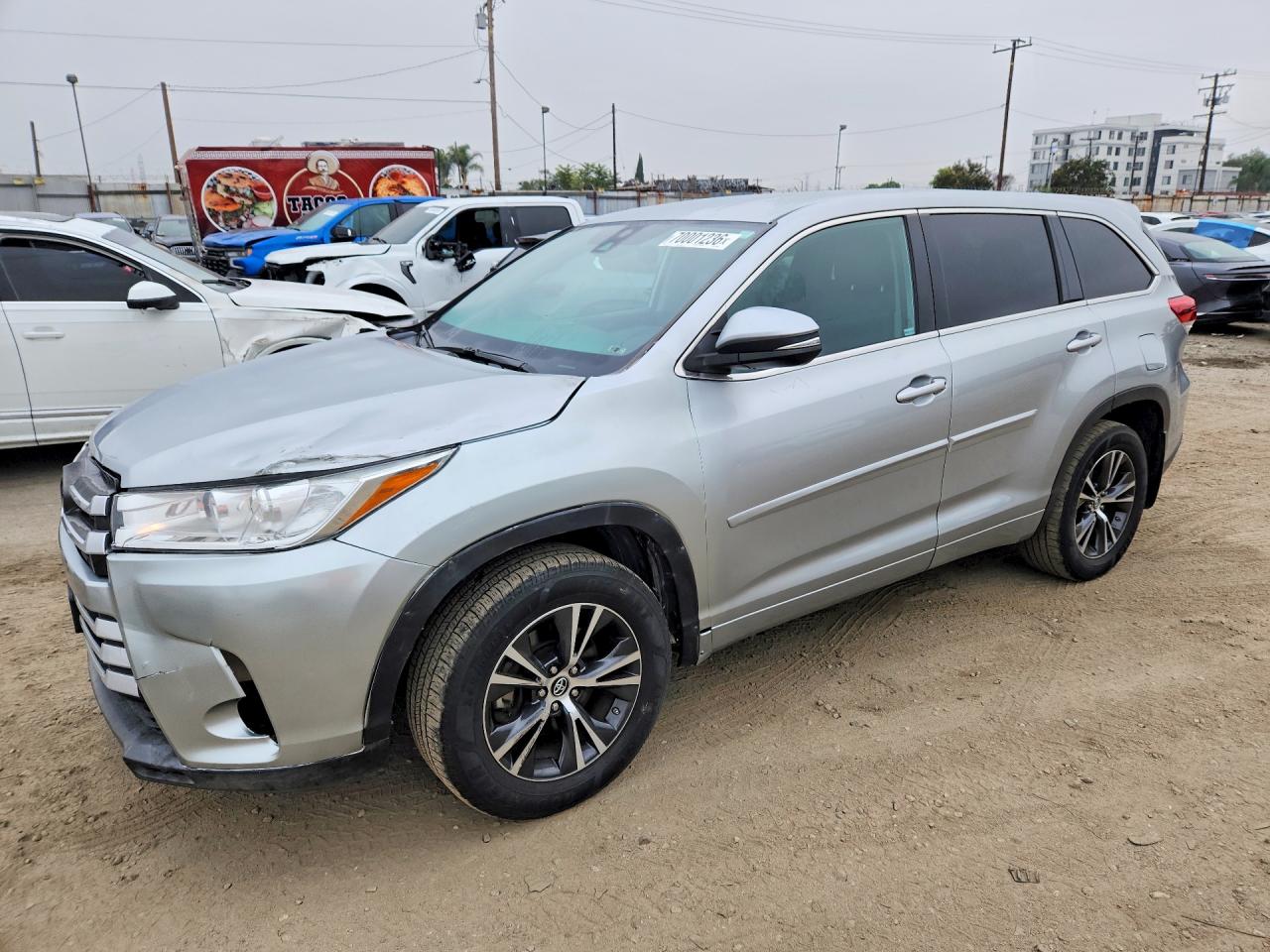 2018 TOYOTA HIGHLANDER LE | 5TDZARFH1JS038650 | UPCARS