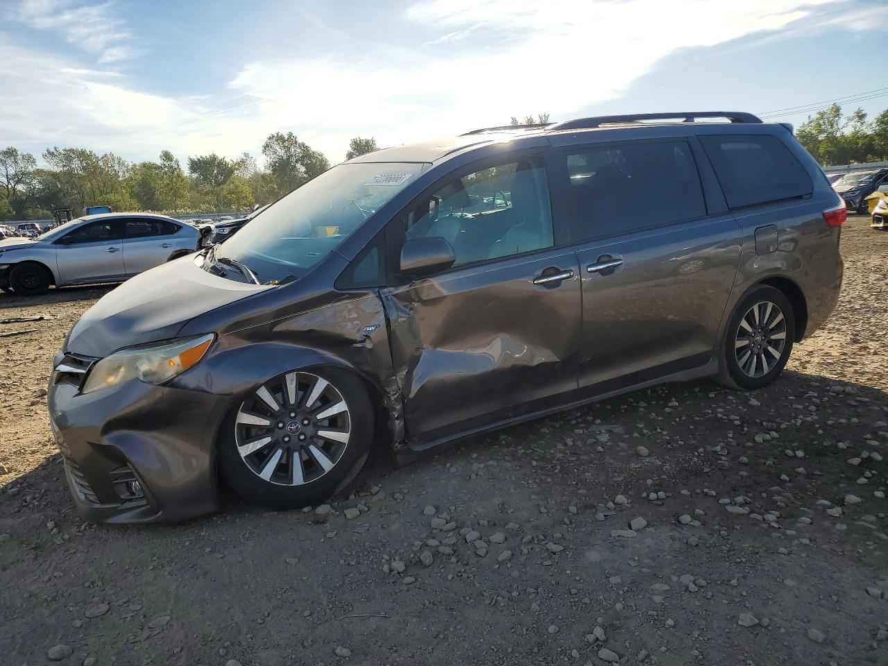 2018 TOYOTA SIENNA XLE 7-PASSENGER | 5TDDZ3DC1JS189835 | UPCARS