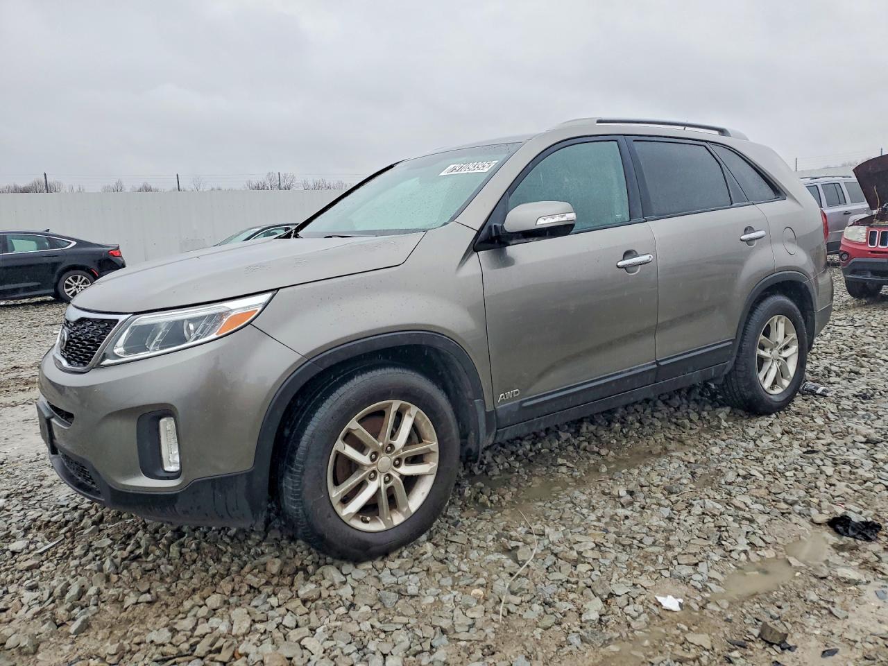2015 KIA SORENTO LX | 5XYKTCA68FG608873 | UPCARS