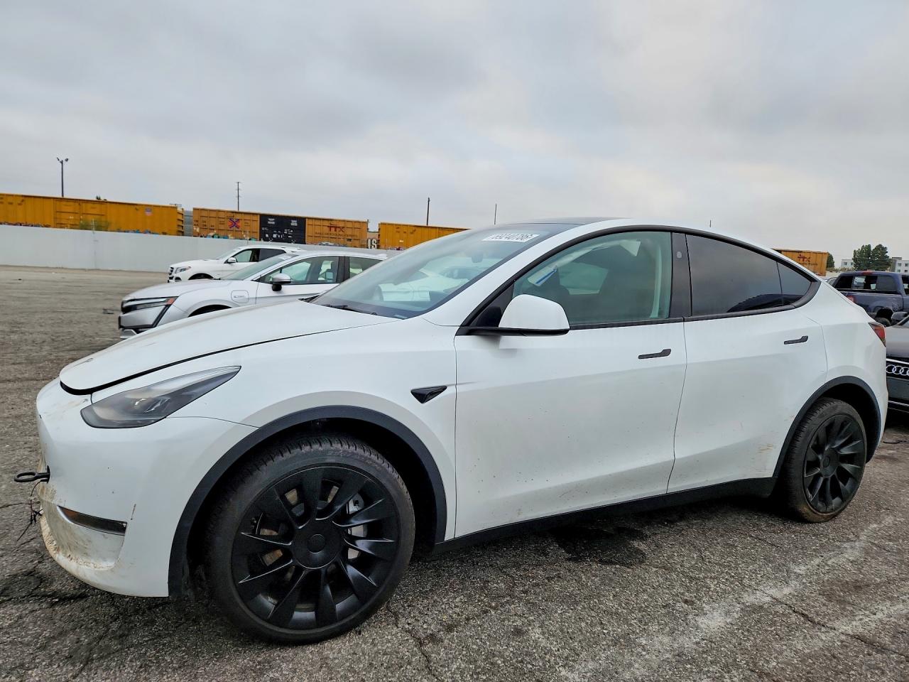 2023 TESLA MODEL Y | 7SAYGDEE6PA188478 | UPCARS