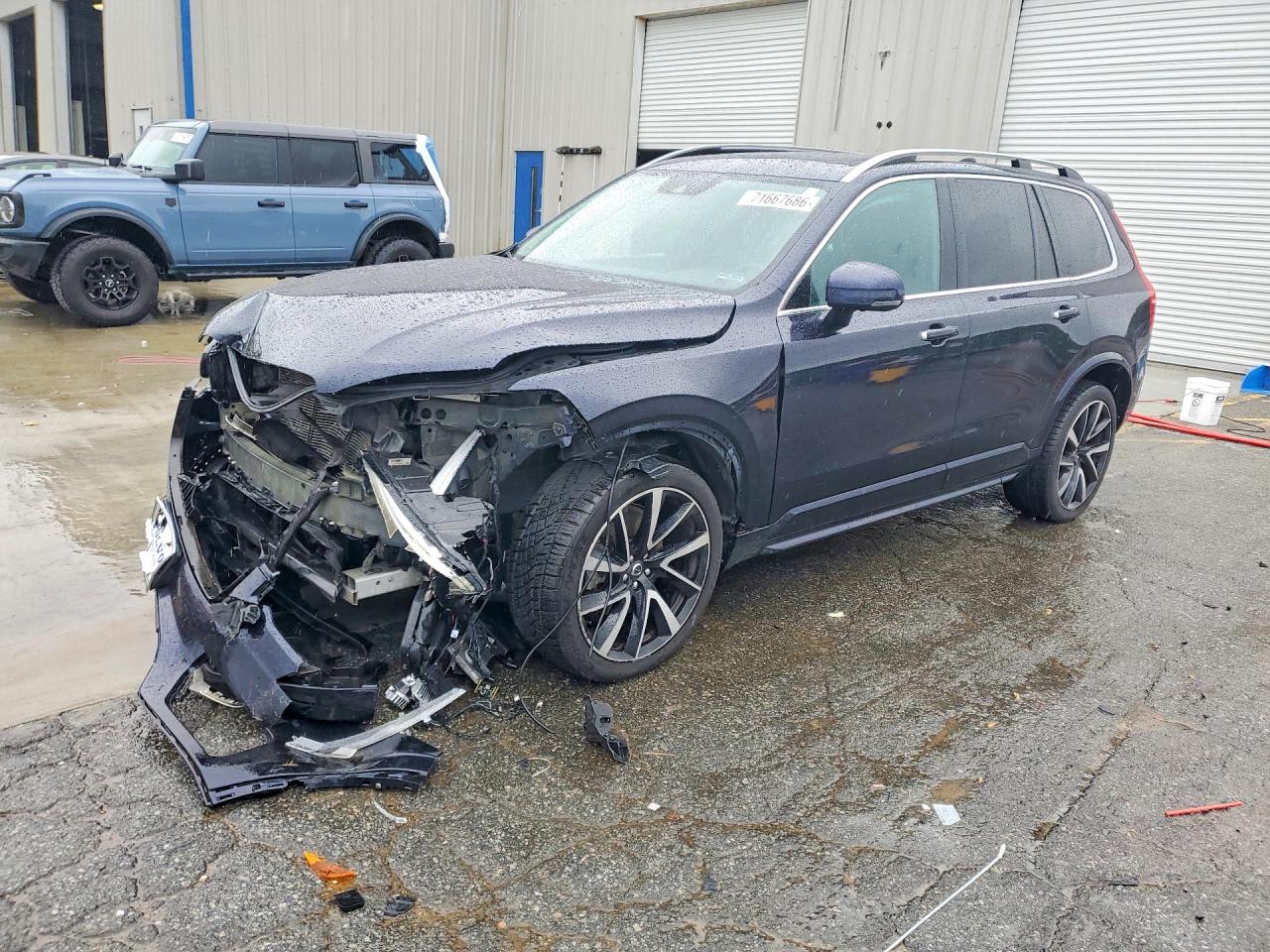 2016 VOLVO XC90 T6 | YV4A22PK8G1084121 | UPCARS
