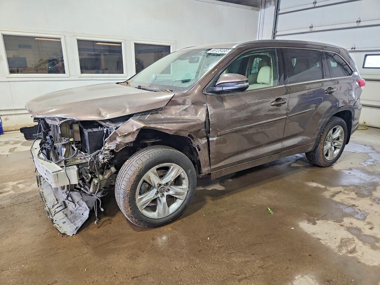 2017 TOYOTA HIGHLANDER LIMITED | 5TDDZRFH3HS458309 | UPCARS