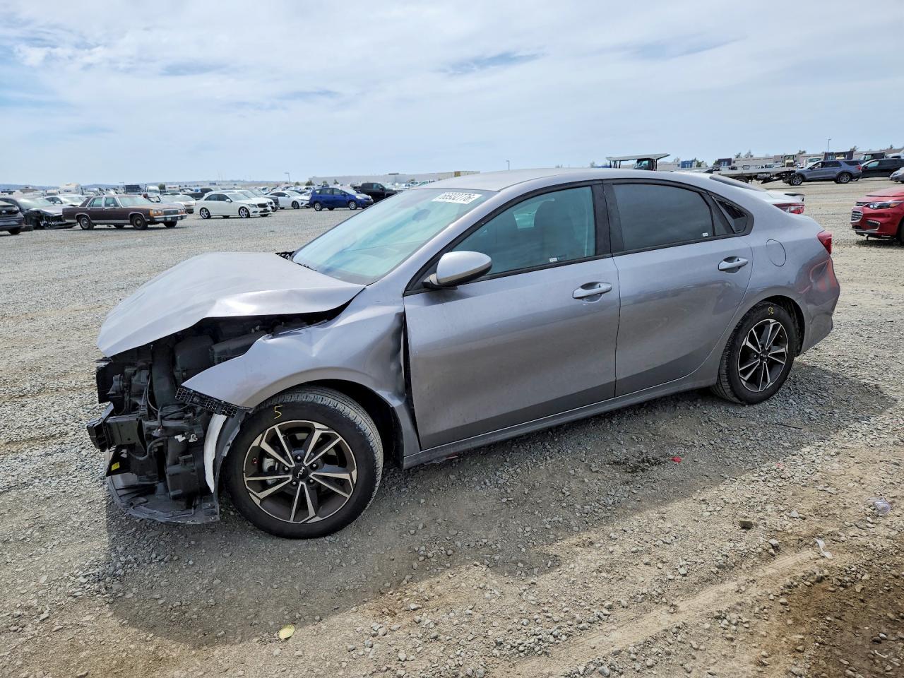 2023 KIA FORTE LXS | 3KPF24AD5PE687183 | UPCARS