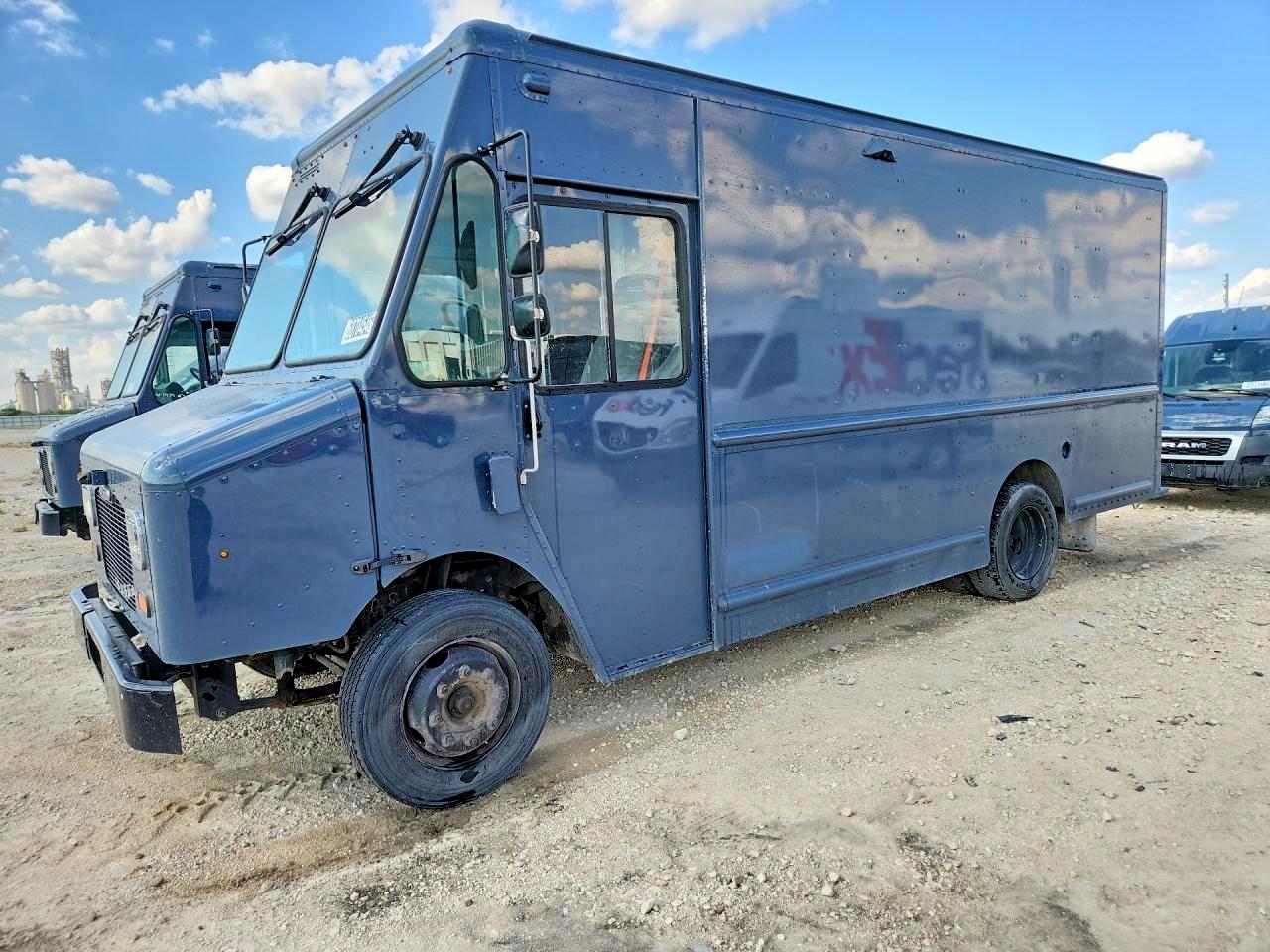 2020 FREIGHTLINER ALL OTHER MT45G CHASSIS DELIVERY TRUCK | 4UZAC2EAXLCMH7943 | UPCARS