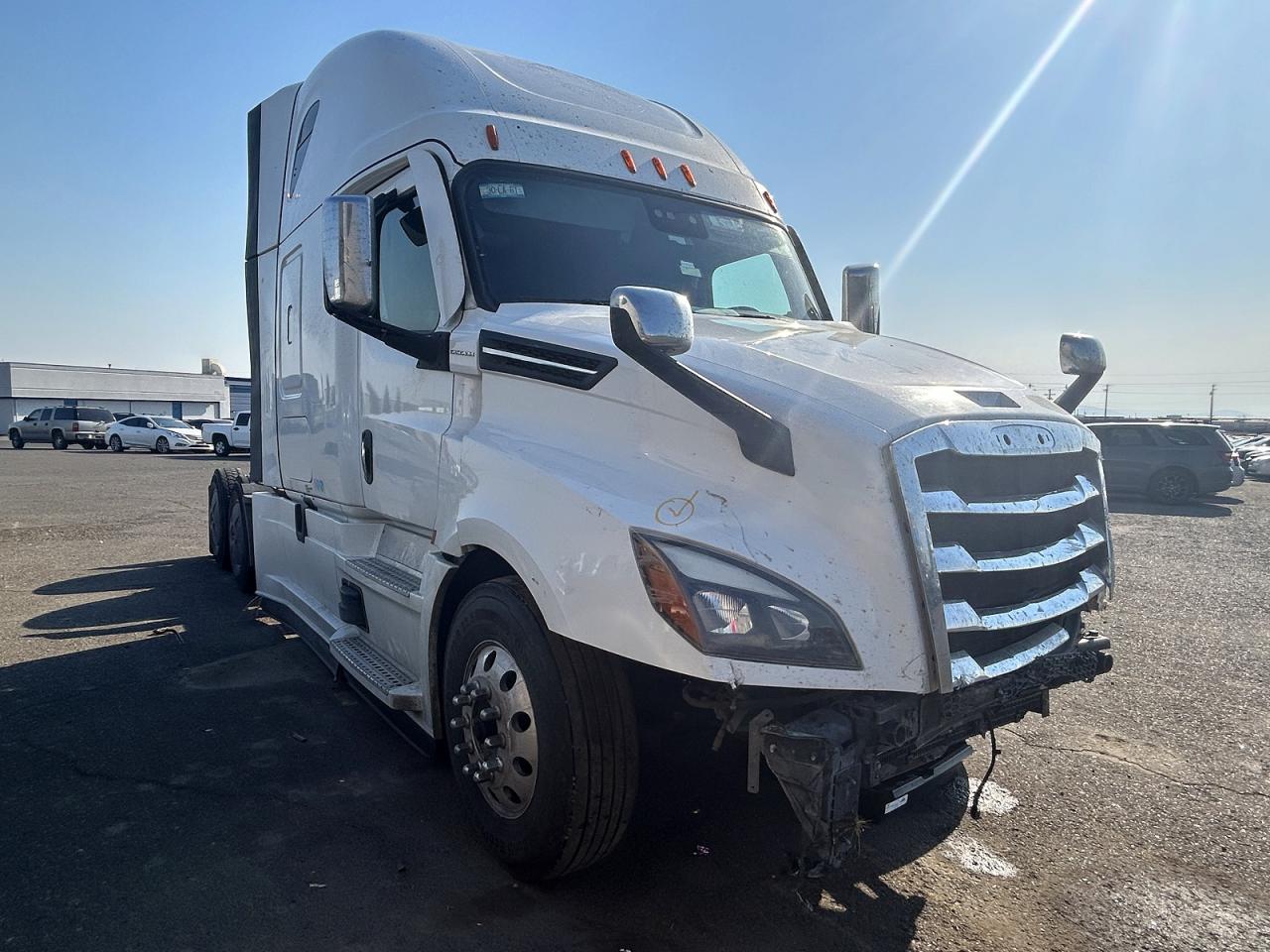 2022 FREIGHTLINER ALL OTHER CASCADIA 1 - SEMI TRUCK | 3AKJHHDR1NSND0545 | UPCARS