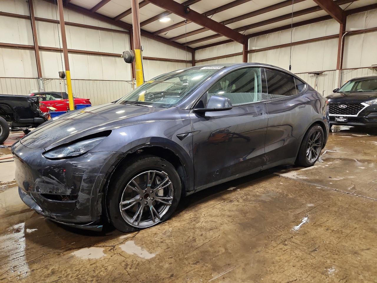 2024 TESLA MODEL Y | 7SAYGDED6RF119593 | UPCARS