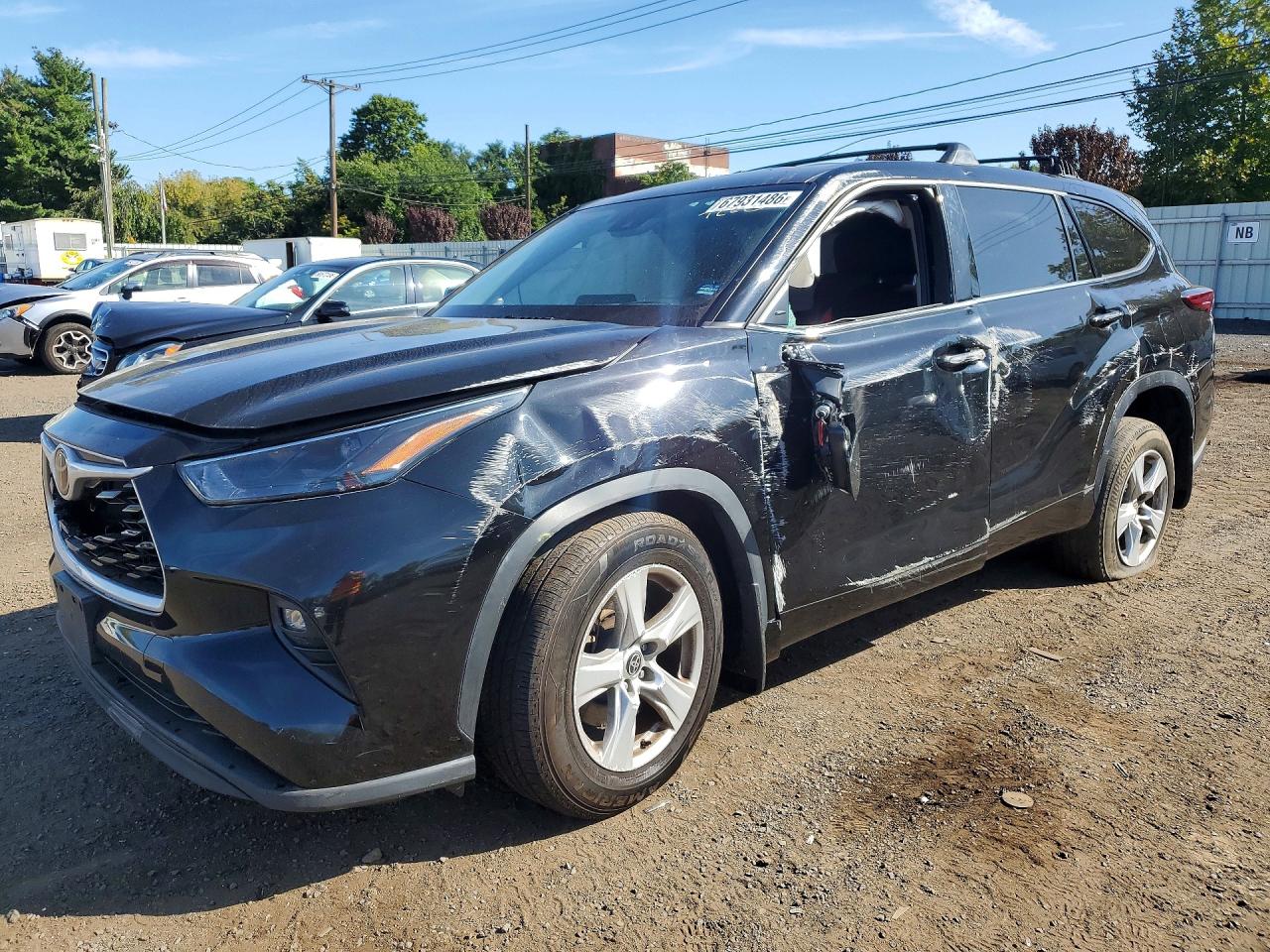 2022 TOYOTA HIGHLANDER LE | 5TDBZRBH5NS180215 | UPCARS