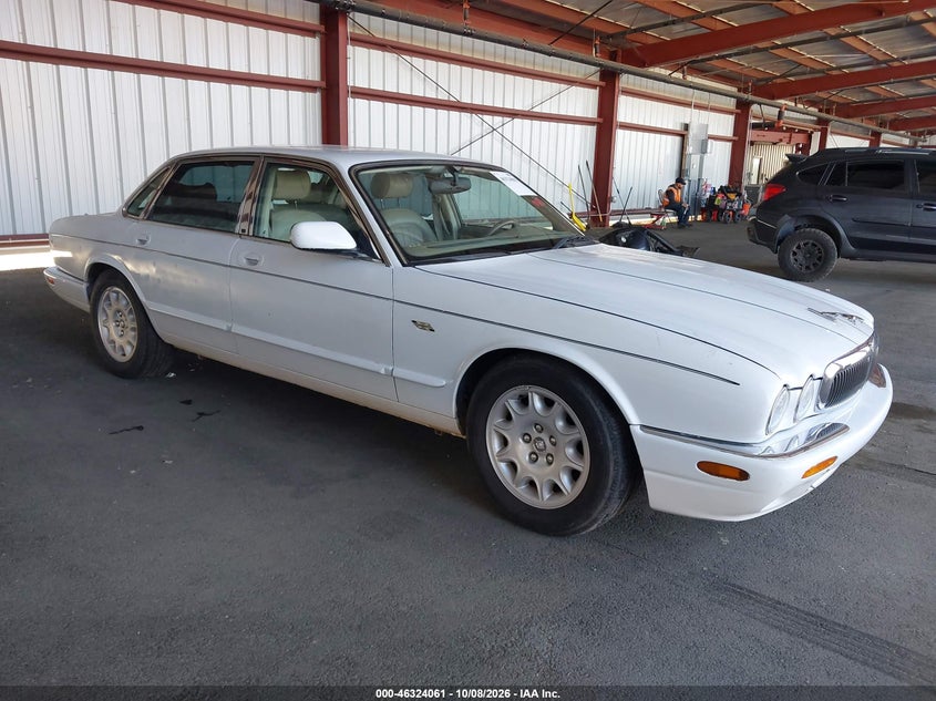 1998 JAGUAR XJ8 | SAJHX1247WC820072 | UPCARS