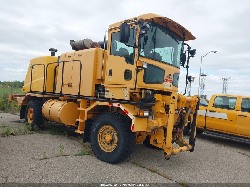 2008 OSHKOSH MOTOR TRUCK CO. CHASSIS H | 10TBFAP158S102630 | UPCARS