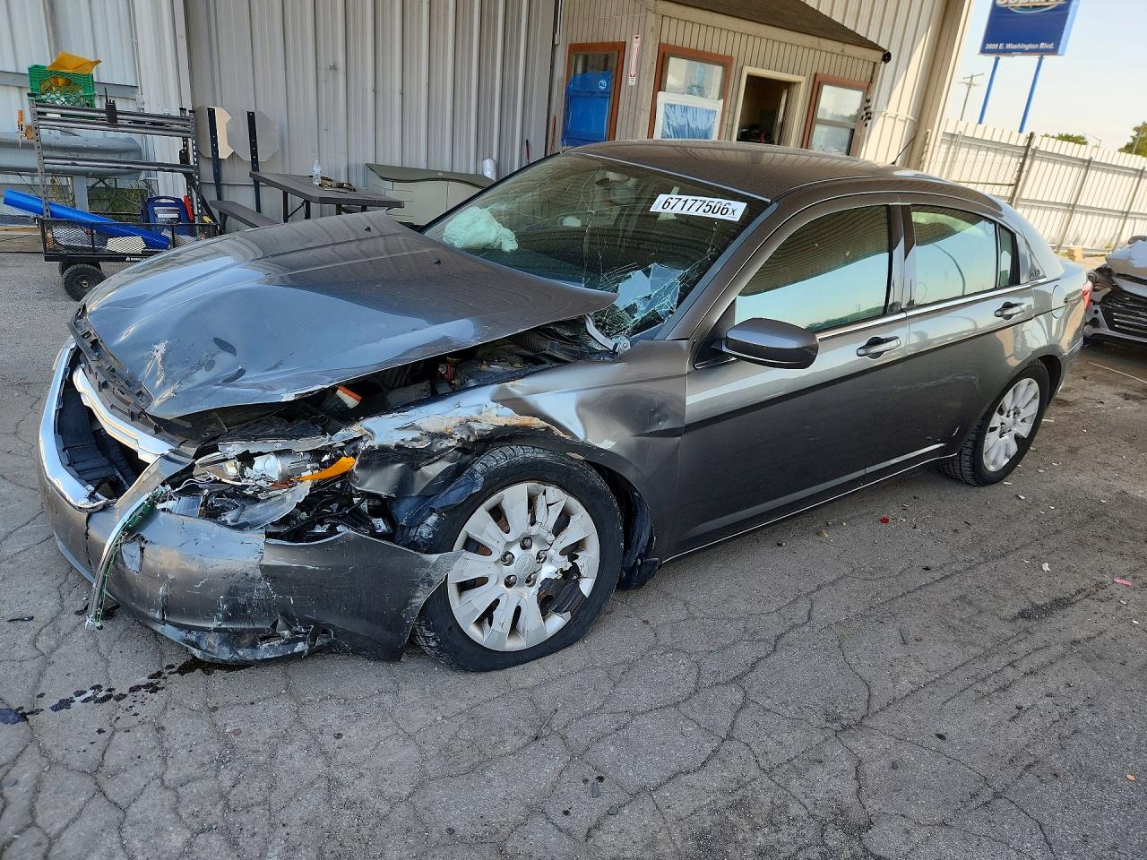 2013 CHRYSLER 200 LX | 1C3CCBAB1DN583157 | UPCARS