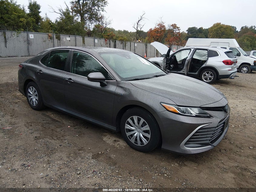 2021 TOYOTA CAMRY LE HYBRID | 4T1C31AK2MU551678 | UPCARS