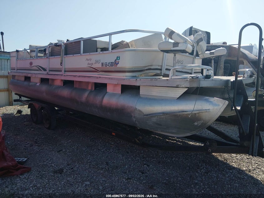 2003 SUNTRACKER PH30 PONTOON BOAT | BUJ23370K203 | UPCARS