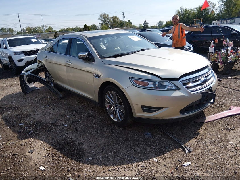 2010 FORD TAURUS LIMITED | 1FAHP2JW4AG103224 | UPCARS