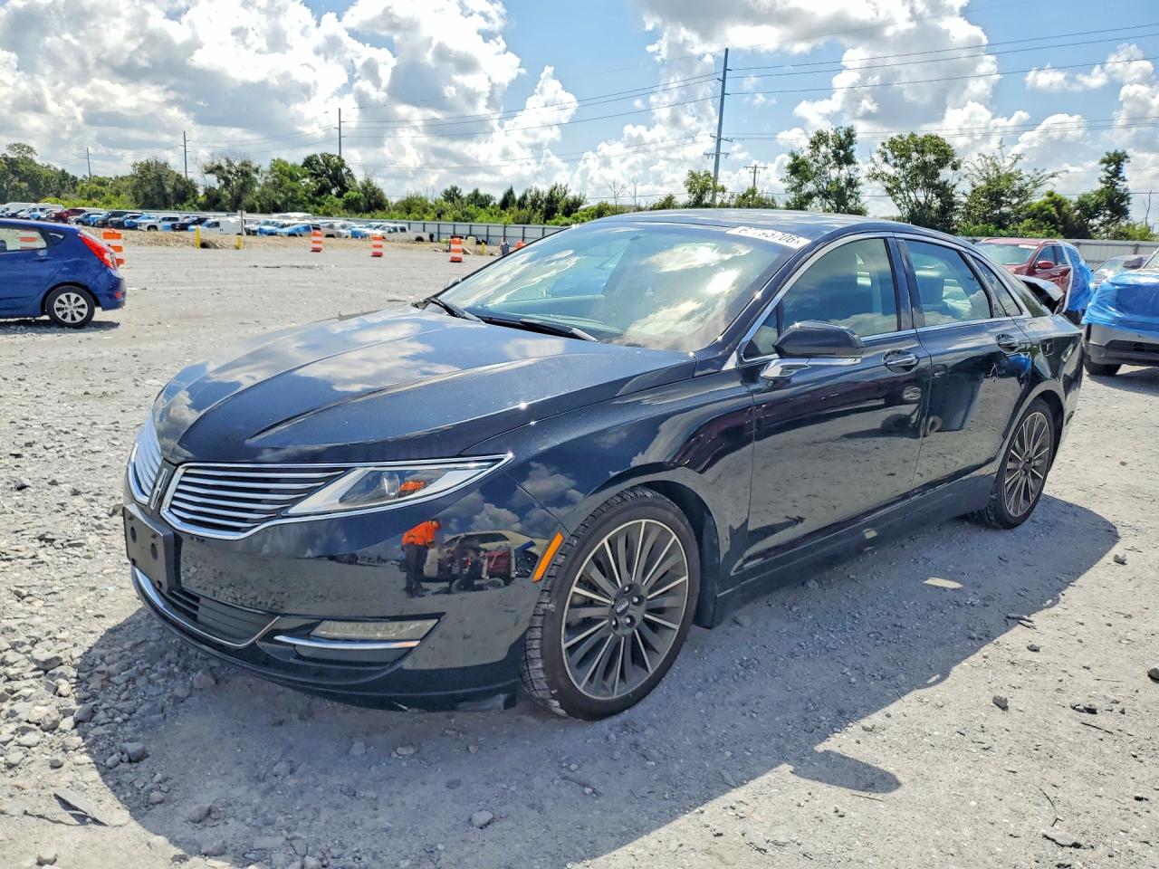 2016 LINCOLN MKZ | 3LN6L2JK2GR630377 | UPCARS