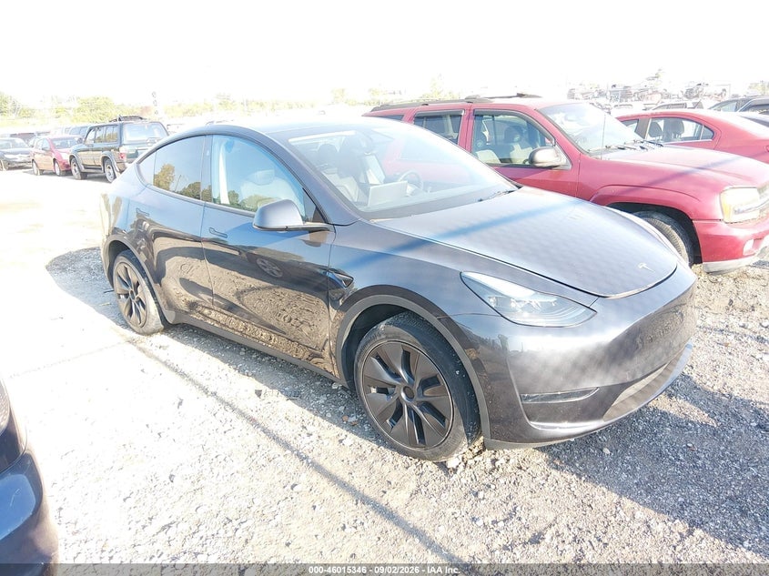 2025 TESLA MODEL Y LONG RANGE DUAL MOTOR REAR-WHEEL DRIVE | 7SAYGDED2SF227571 | UPCARS