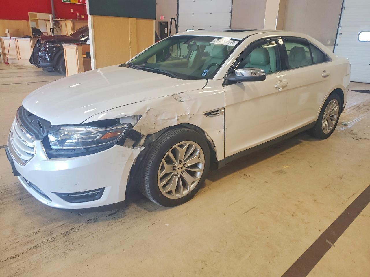 2016 FORD TAURUS LIMITED | 1FAHP2J88GG149732 | UPCARS
