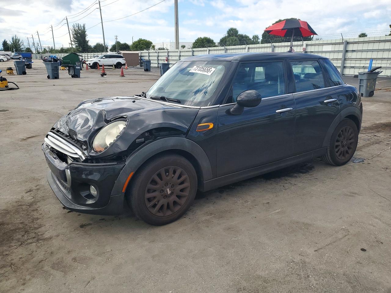 2015 MINI COOPER | WMWXS5C52FT828004 | UPCARS