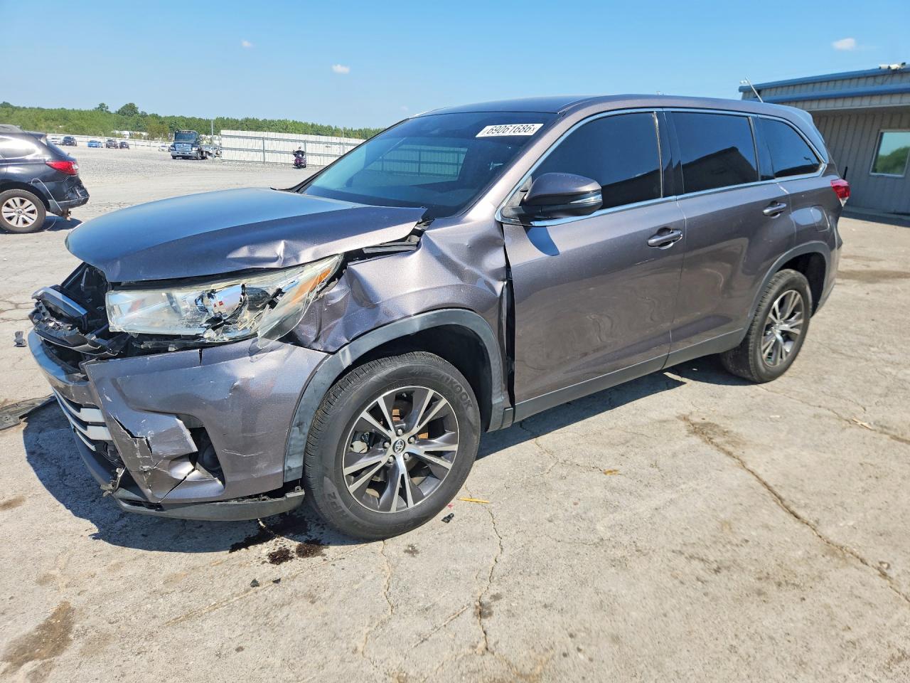 2019 TOYOTA HIGHLANDER LE | 5TDZZRFH2KS303523 | UPCARS