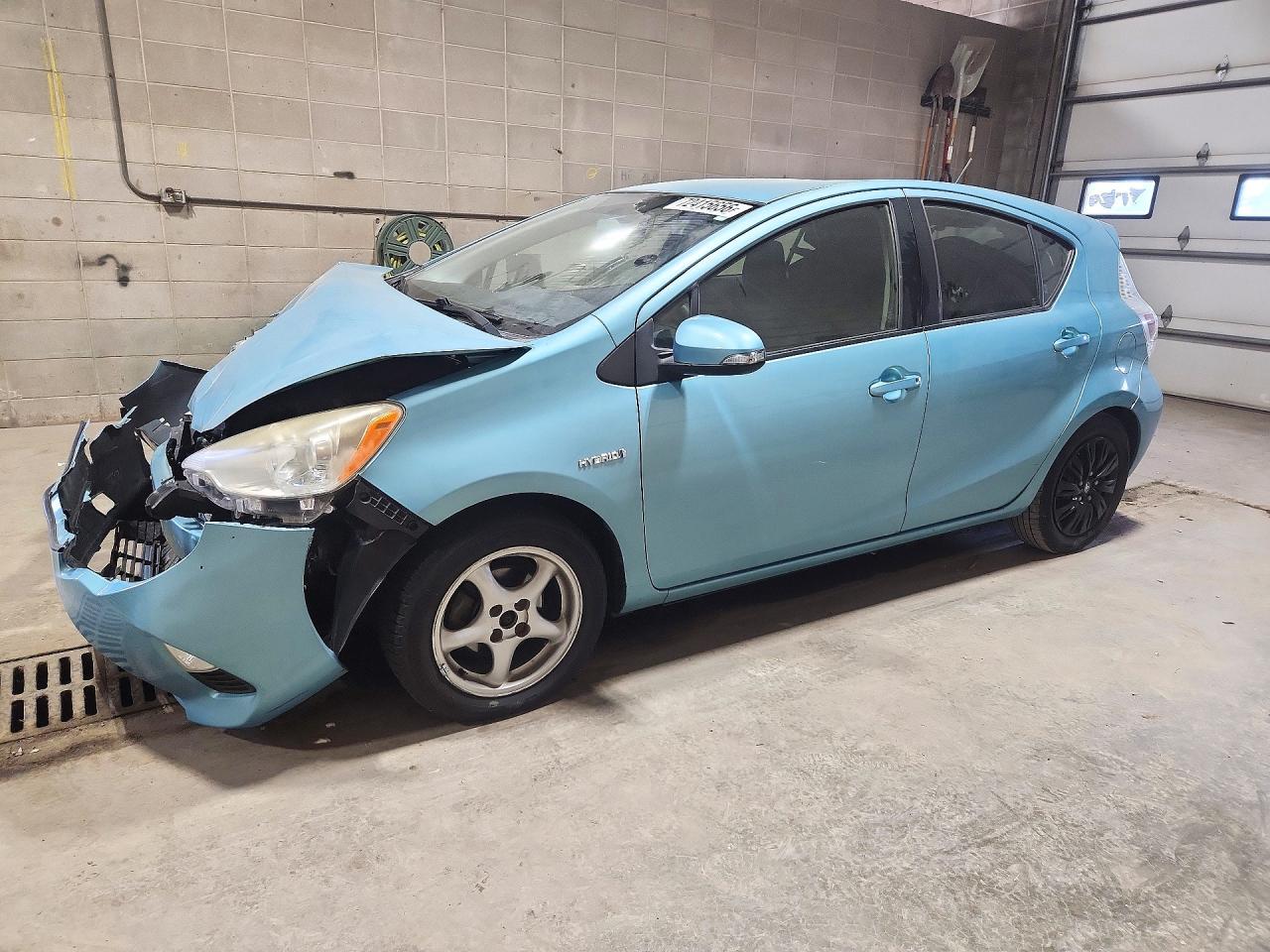 2013 TOYOTA PRIUS TWO | JTDKDTB36D1031548 | UPCARS