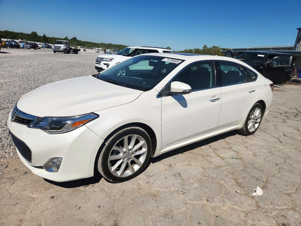 2015 TOYOTA AVALON LIMITED | 4T1BK1EB1FU175387 | UPCARS