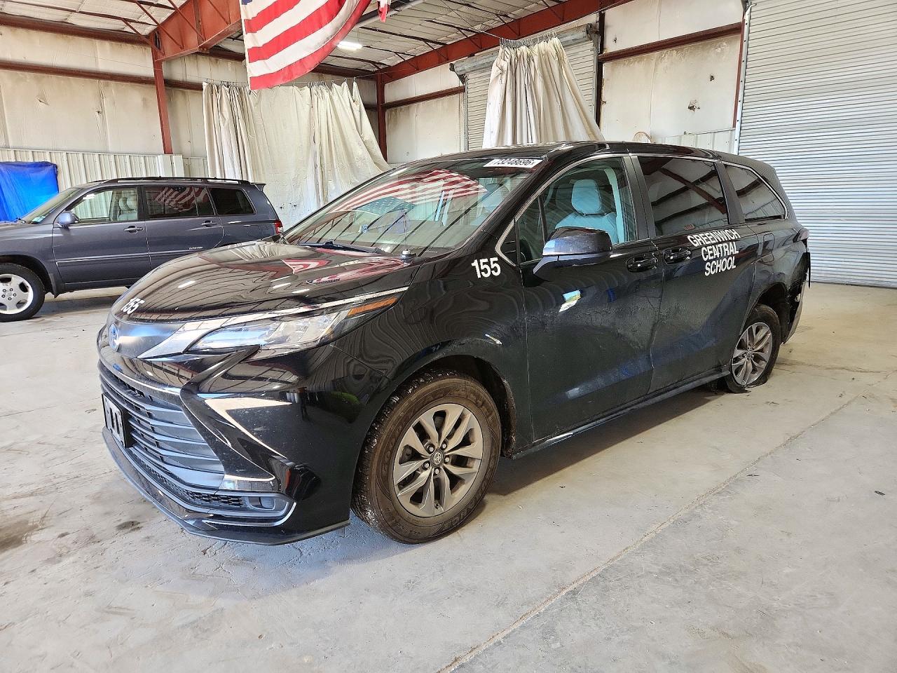 2022 TOYOTA SIENNA LE | 5TDKRKEC9NS129405 | UPCARS