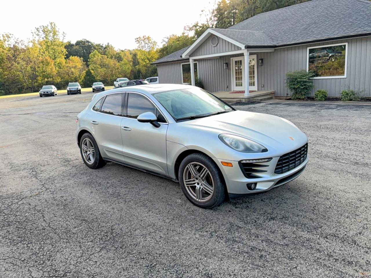 2015 PORSCHE MACAN S | WP1AB2A5XFLB68576 | UPCARS