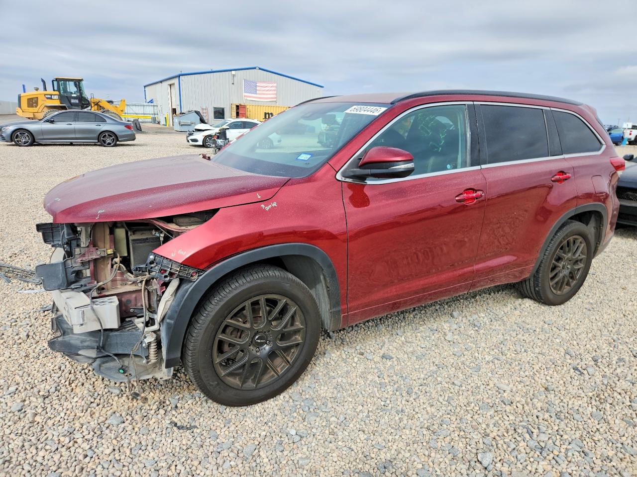 2018 TOYOTA HIGHLANDER SE | 5TDKZRFH0JS535974 | UPCARS